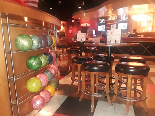 Bowling Alley «Splitsville», reviews and photos, 5701 Sunset Dr #202, Miami, FL 33143, USA