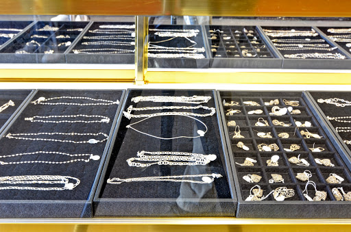 Loan Agency «RJ Jewelry & Loan Co», reviews and photos, 17W623 E Roosevelt Rd, Oakbrook Terrace, IL 60181, USA
