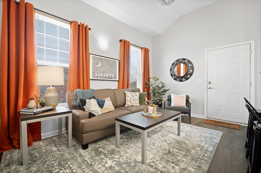 Apartment Building «Clemson Lofts», reviews and photos