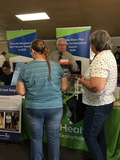 Grocery Store «Winn-Dixie», reviews and photos, 1122 N Main St, Bushnell, FL 33513, USA