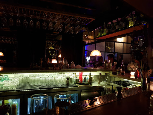Ipitou The Bar