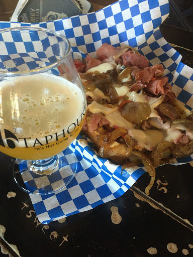 Bar «b² Taphouse», reviews and photos, 4336 Commercial St SE #150, Salem, OR 97302, USA