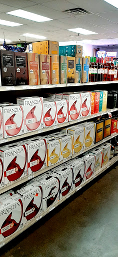 Wine Store «Grattidge Liquor Store», reviews and photos, 2069 SE 29th St, Topeka, KS 66605, USA