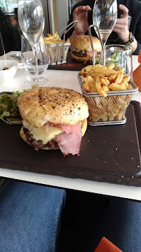 Hamburger du Restaurant français 2 Potes au Feu à Nantes - n°15