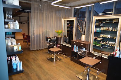 Photos of Diiva Beauty Salon