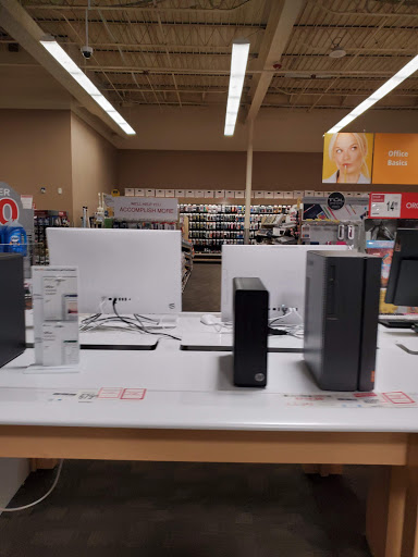 Office Supply Store «OfficeMax», reviews and photos, 6925 Southland Dr, Middleburg Heights, OH 44130, USA