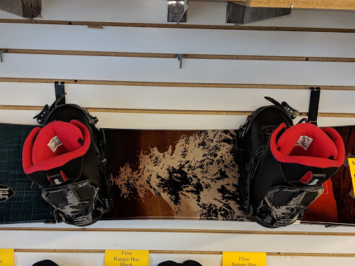 Sporting Goods Store «Play It Again Sports- Chesterfield, MI», reviews and photos, 50607 Gratiot Ave, Chesterfield, MI 48051, USA