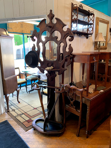 Antique Furniture Store «Every Now & Then Antique Furniture Mall», reviews and photos, 430 W Benson St, Cincinnati, OH 45215, USA