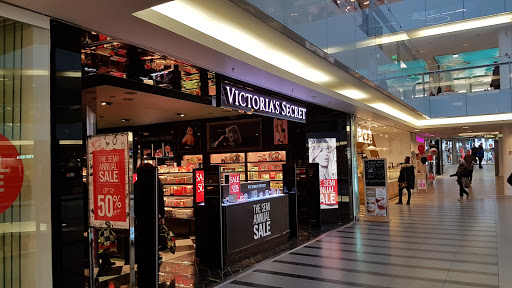 Victoria's Secret beauty & accessories