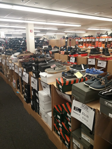 Shoe Store «MJM DESIGNER SHOES», reviews and photos, 258-1 Union Tpke, Glen Oaks, NY 11004, USA