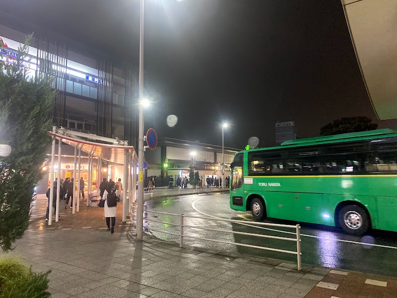 成田駅東口タクシー乗り場