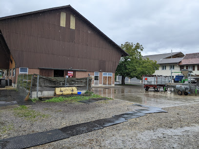 Frische Milch vom Bauernhof