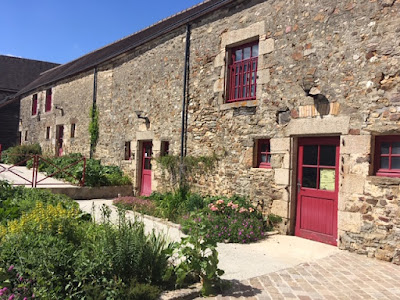 Ecole de peinture des Alpes Mancelles à Assé-le-Boisne
