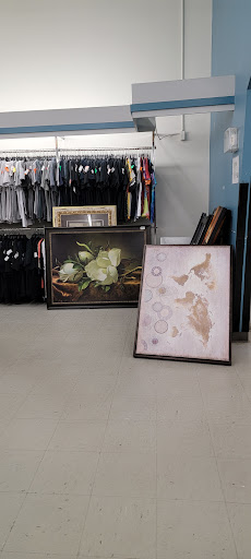 Thrift Store «Goodwill Industries of Middle Tennessee», reviews and photos, 575 S Jefferson Ave, Cookeville, TN 38501, USA