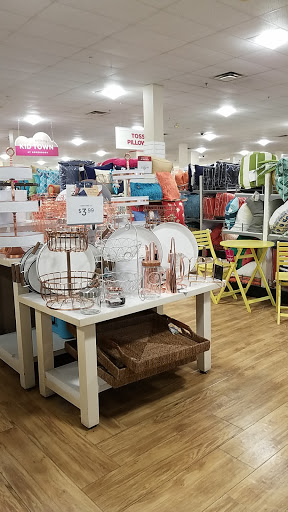 Department Store «HomeGoods», reviews and photos, 2715 W Market St #180, Fairlawn, OH 44333, USA