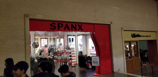 Lingerie Store «Spanx», reviews and photos, 8687 N Central Expy, Dallas, TX 75225, USA