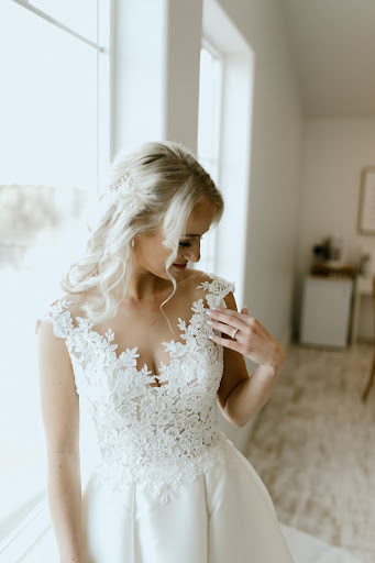 Bridal Shop «Dress Gallery Bridal & Prom Shop», reviews and photos, 1005 W Douglas Ave, Wichita, KS 67213, USA