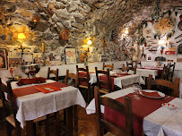 Atmosphère du Restaurant La Taverne Villaroise à Villars-sur-Var - n°3