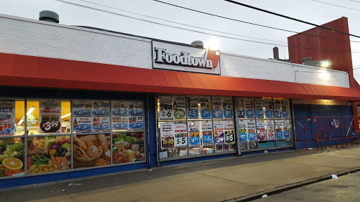 Foodtown of White Plains Road, 4332 White Plains Rd, Bronx, NY 10466, USA, 