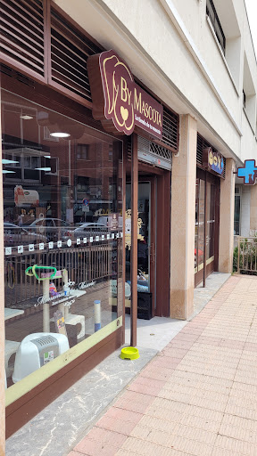 By Mascota Barakaldo - Tienda Mascotas, Peluquería Mascotas, Veterinaria en Barakaldo