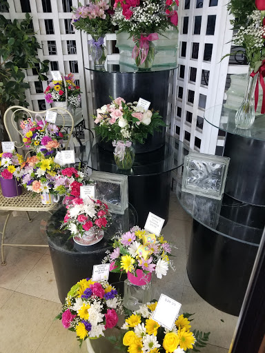 Florist «Thrifty Florist», reviews and photos, 211 S Telegraph Rd, Pontiac, MI 48341, USA