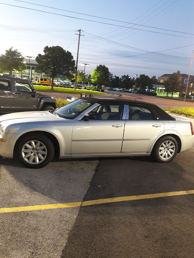 Mercedes Benz Dealer «Mercedes-Benz Of Orland Park», reviews and photos, 8430 W 159th St, Orland Park, IL 60462, USA