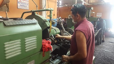 Photos of Importadora y Rectificadora de Motores Troya