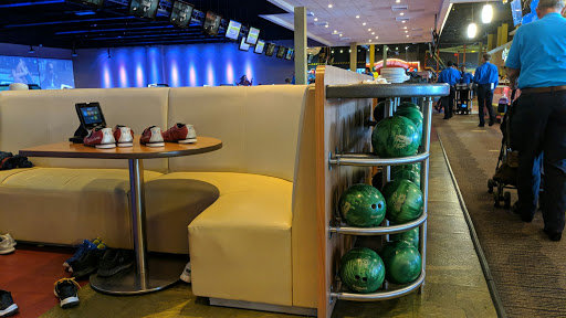 Restaurant «Main Event Entertainment», reviews and photos, 24401 Katy Fwy, Katy, TX 77493, USA