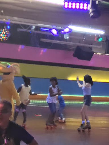 Sporting Goods Store «Hyde Park Roller Magic», reviews and photos, 4178 Albany Post Rd, Hyde Park, NY 12538, USA