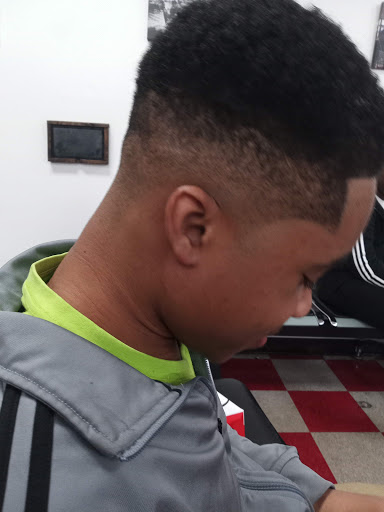 Barber Shop «Da Lucky Spot Barbershop», reviews and photos, 3720 N Tryon St, Charlotte, NC 28206, USA