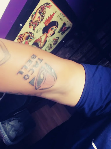 Tattoo Shop «Tattoo Galaxy~Ambler Piercing & Custom Tattoos», reviews and photos, 16 N Main St, Ambler, PA 19002, USA