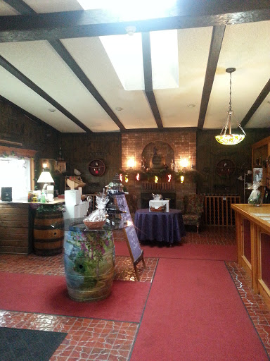 Winery «Honeymoon Trail Winery», reviews and photos, 4120 Ridge Rd, Lockport, NY 14094, USA