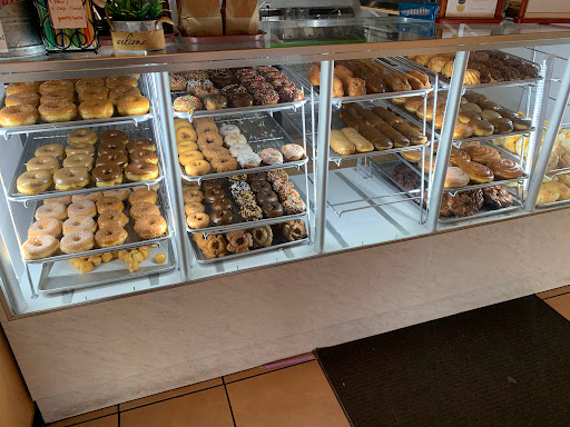 Donut Shop «Happy Donut & Bagel», reviews and photos, 628 S State St, Ukiah, CA 95482, USA