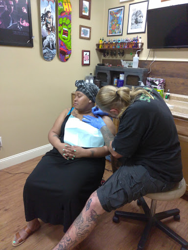 Tattoo Shop «Planet Ink Tattoos», reviews and photos, 3968 Jimmy Lee Smith Pkwy #102, Hiram, GA 30141, USA