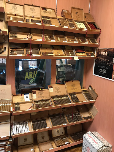 Cigar Shop «Cigar Bundles of Miami Cigar Lounge», reviews and photos, 405 SE 1st Ave, Florida City, FL 33034, USA