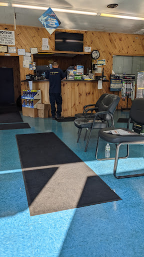 Auto Repair Shop «NEW ENGLAND TIRE Car Care Centers - Mansfield», reviews and photos, 515 S Main St, Mansfield, MA 02048, USA