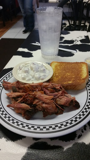 Restaurant «Pit Master BBQ Cafe», reviews and photos, 343 Sawdust Rd, Spring, TX 77380, USA