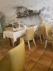 Atmosphère du Restaurant Au Plain Château à La Roche-sur-Foron - n°3