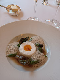 Plats et boissons du Restaurant gastronomique Lasserre à Paris - n°4