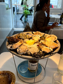Plats et boissons du Restaurant de fruits de mer Huitrerie Régis à Paris - n°16