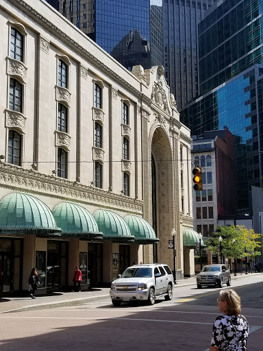 Shopping Mall «Fifth Avenue Place», reviews and photos, 201 Fifth Ave, Pittsburgh, PA 15222, USA