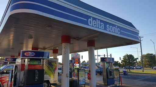 Car Wash «Delta Sonic Car Wash», reviews and photos, 1245 W Dundee Rd, Palatine, IL 60074, USA