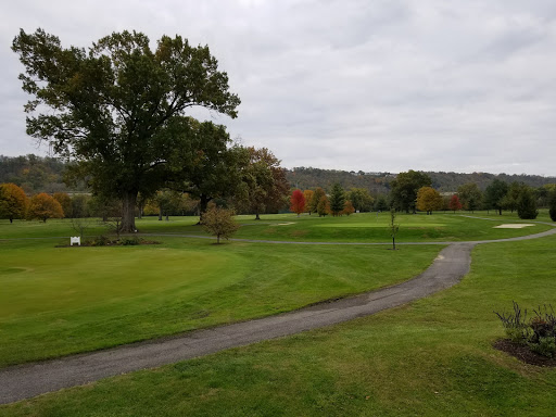 Golf Course «Twin Oaks Golf & Plantation Club», reviews and photos, 450 E 43rd St, Covington, KY 41015, USA
