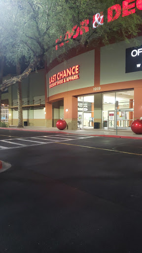 Department Store «Last Chance Clearance Store», reviews and photos, 1919 E Camelback Rd, Phoenix, AZ 85016, USA