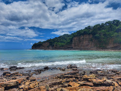 Punta Julian beach'in fotoğrafı dağlarla çevrili
