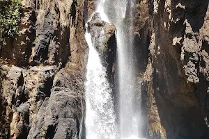 Cachoeiras do Rio Macaquinhos image