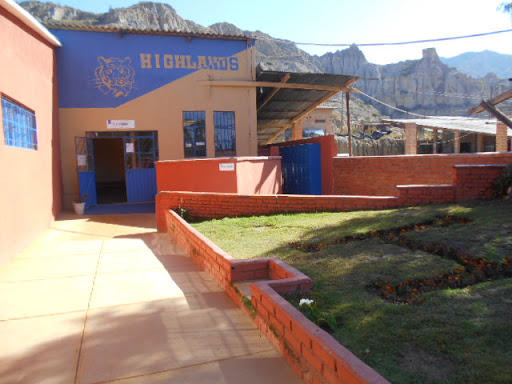 Highlands International School