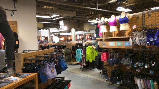 Camping Store «REI», reviews and photos, 4291 The Cir At N Hills St, Raleigh, NC 27609, USA