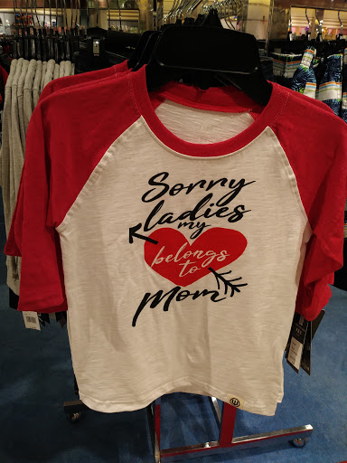 Department Store «Von Maur», reviews and photos, 7700 E Kellogg Dr N, Wichita, KS 67207, USA