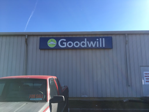 Thrift Store «Goodwill Store», reviews and photos, 1602 W McClain Ave, Scottsburg, IN 47170, USA